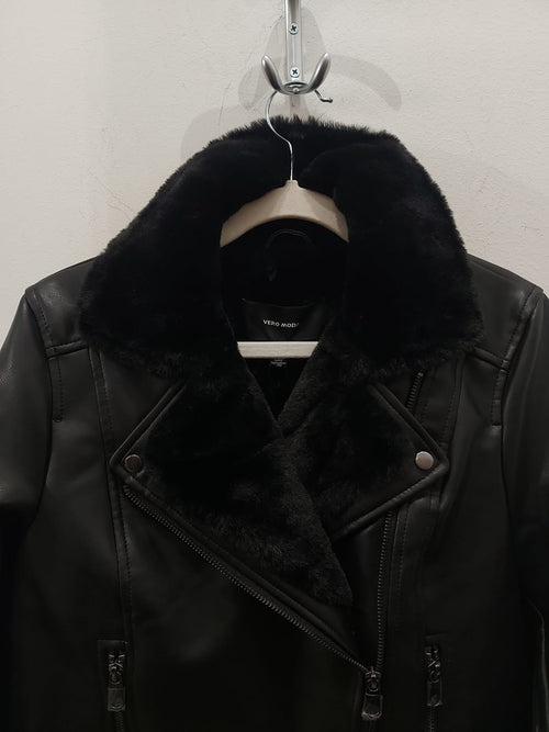 Biker ecopelle con pelliccia interna