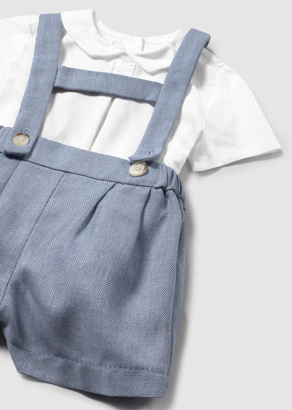 Completo pantaloncino con bretelle e camicia neonato